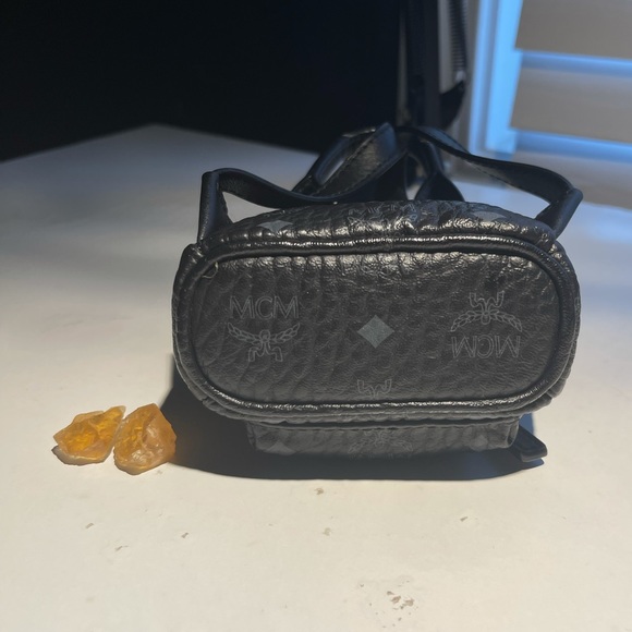 📦SOLD📦MCM Backpack Charm in Visetos - Picture 8 of 16